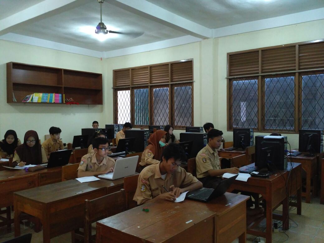 LAB KOMPUTER